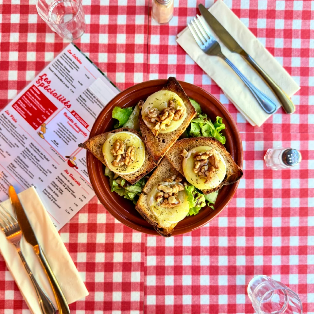 Salade Chèvre Chaud Miel et Noix